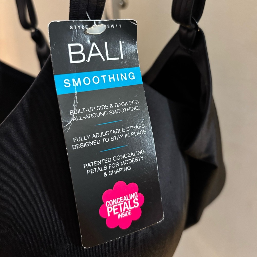 Bali Smoothing Black Bra 36DD NWT - Picture 4 of 9